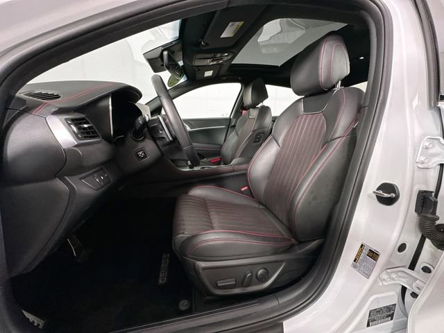 Used 2023 Genesis G70 2.0T w/ Sport Prestige Package image 4