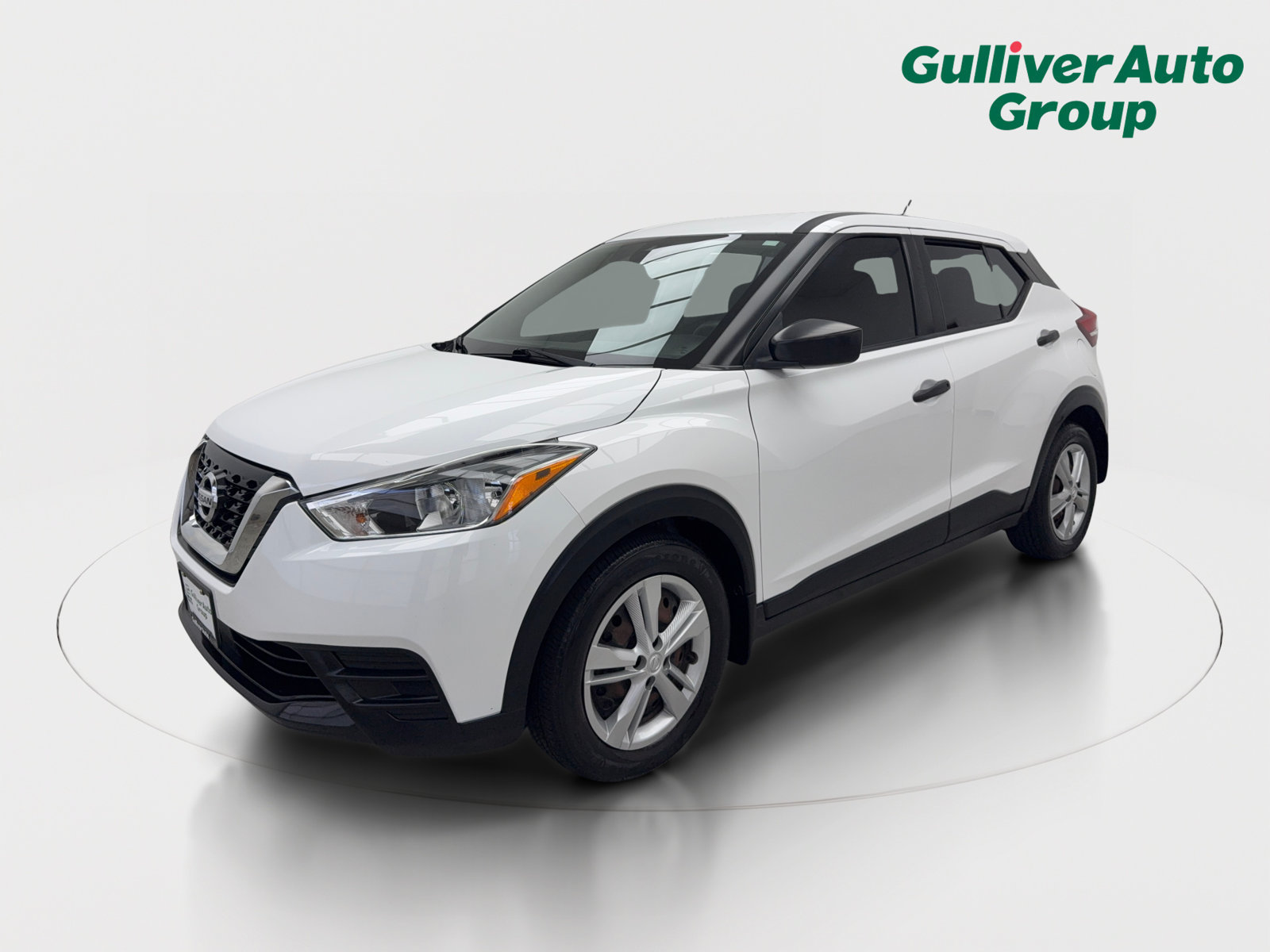 Used 2020 Nissan Kicks S FWD image 2