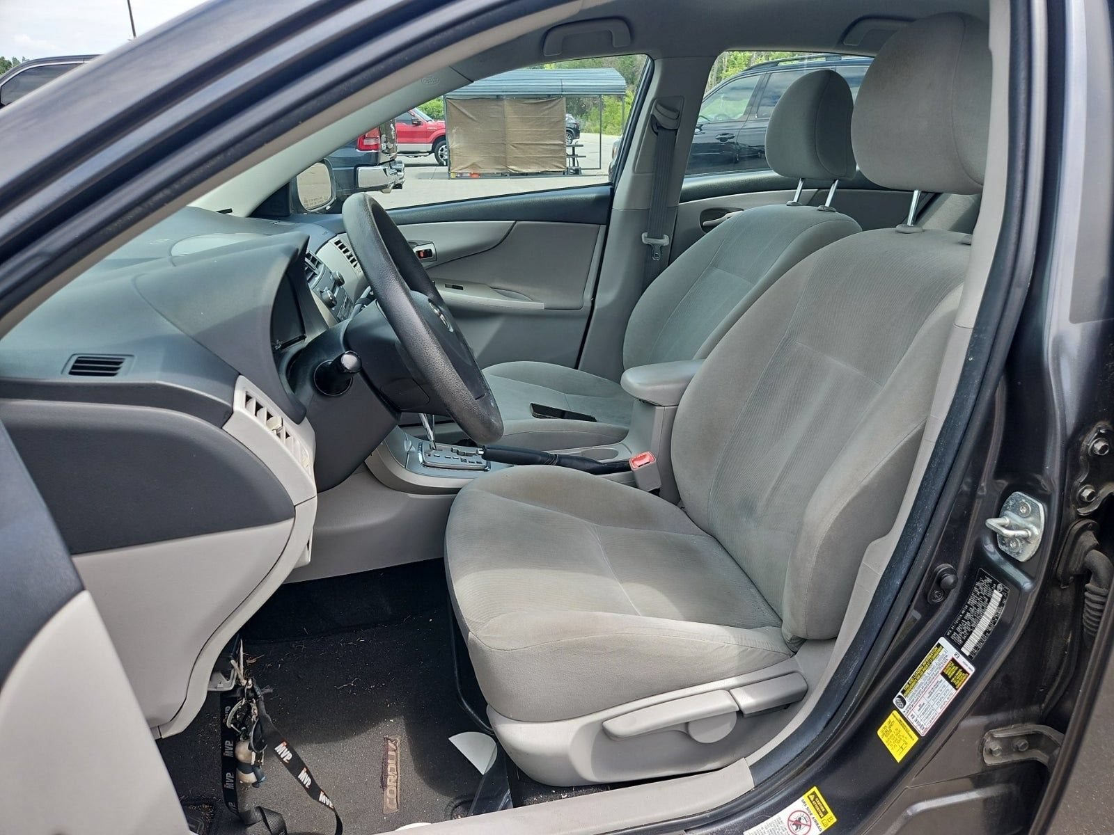 Used 2011 Toyota Corolla LE FWD image 10