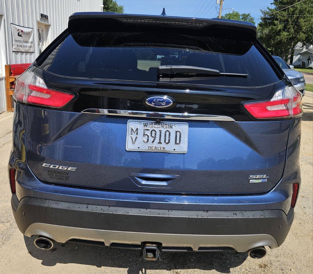 Used 2019 Ford Edge SEL w/ Equipment Group 201A AWD/4WD image 2