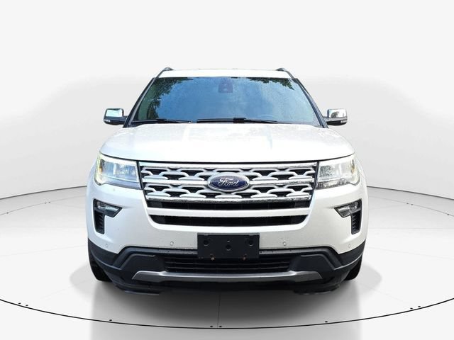 Used 2019 Ford Explorer XLT w/ Equipment Group 202A FWD image 11