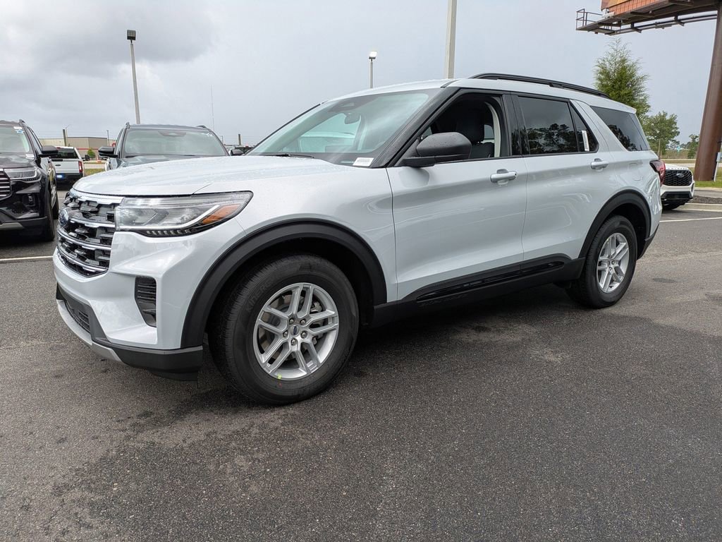 New 2026 Ford Explorer Active image 8