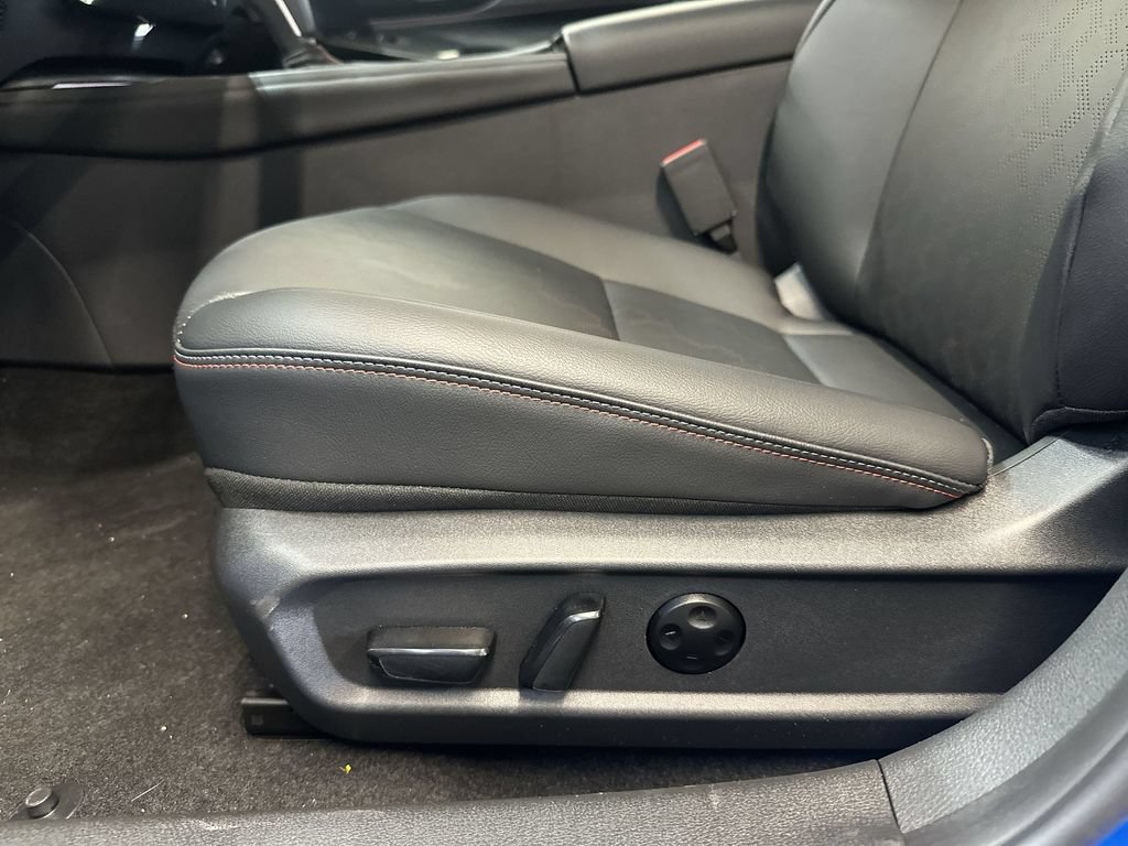 New 2026 Nissan Sentra SR w/ SR Premium Package FWD image 14