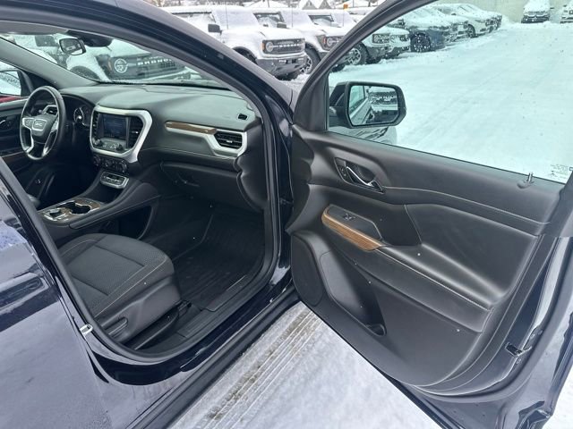 Used 2022 GMC Acadia SLE w/ Driver Convenience Package image 16