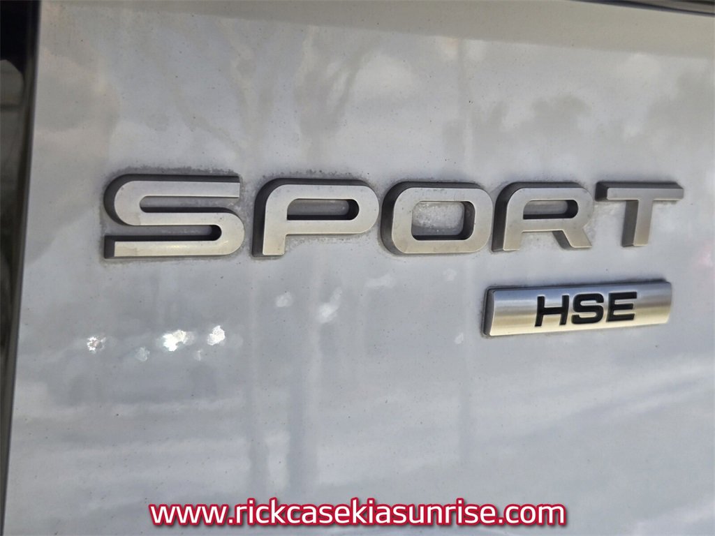 Used 2019 Land Rover Discovery Sport image 16