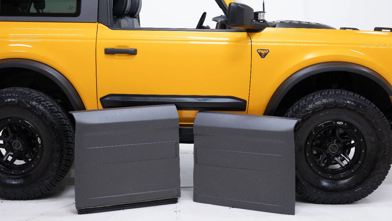 Used 2021 Ford Bronco Badlands image 11