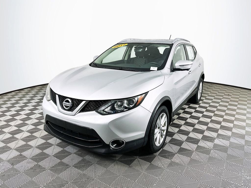Used 2017 Nissan Rogue Sport SV w/ SV Premium Package image 5