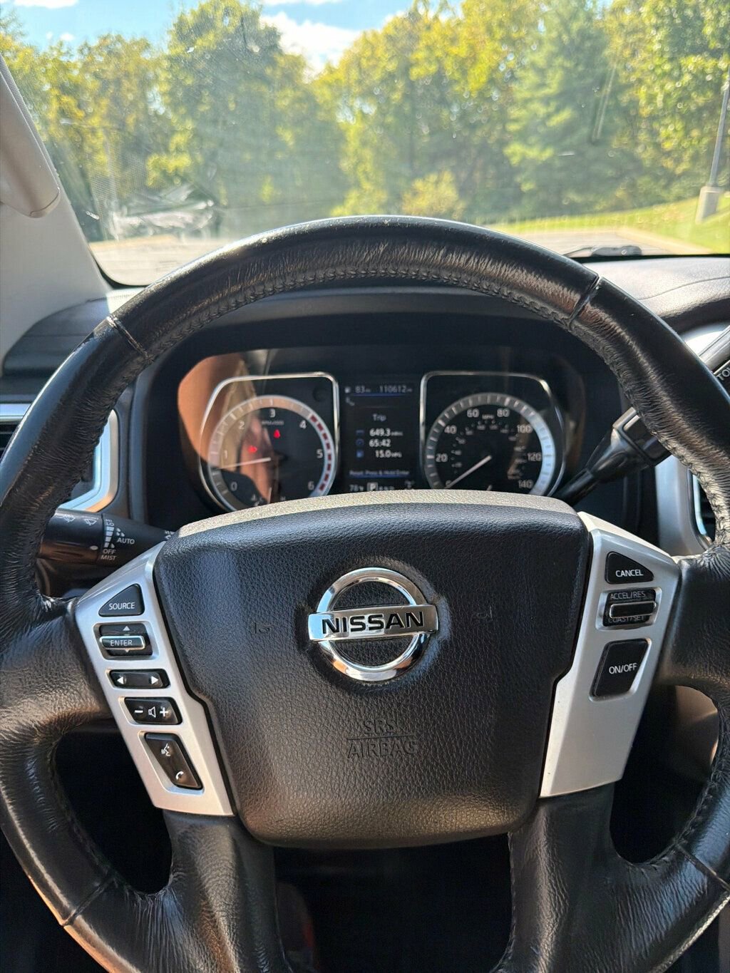Used 2019 Nissan Titan SV w/ SV Convenience Package image 17