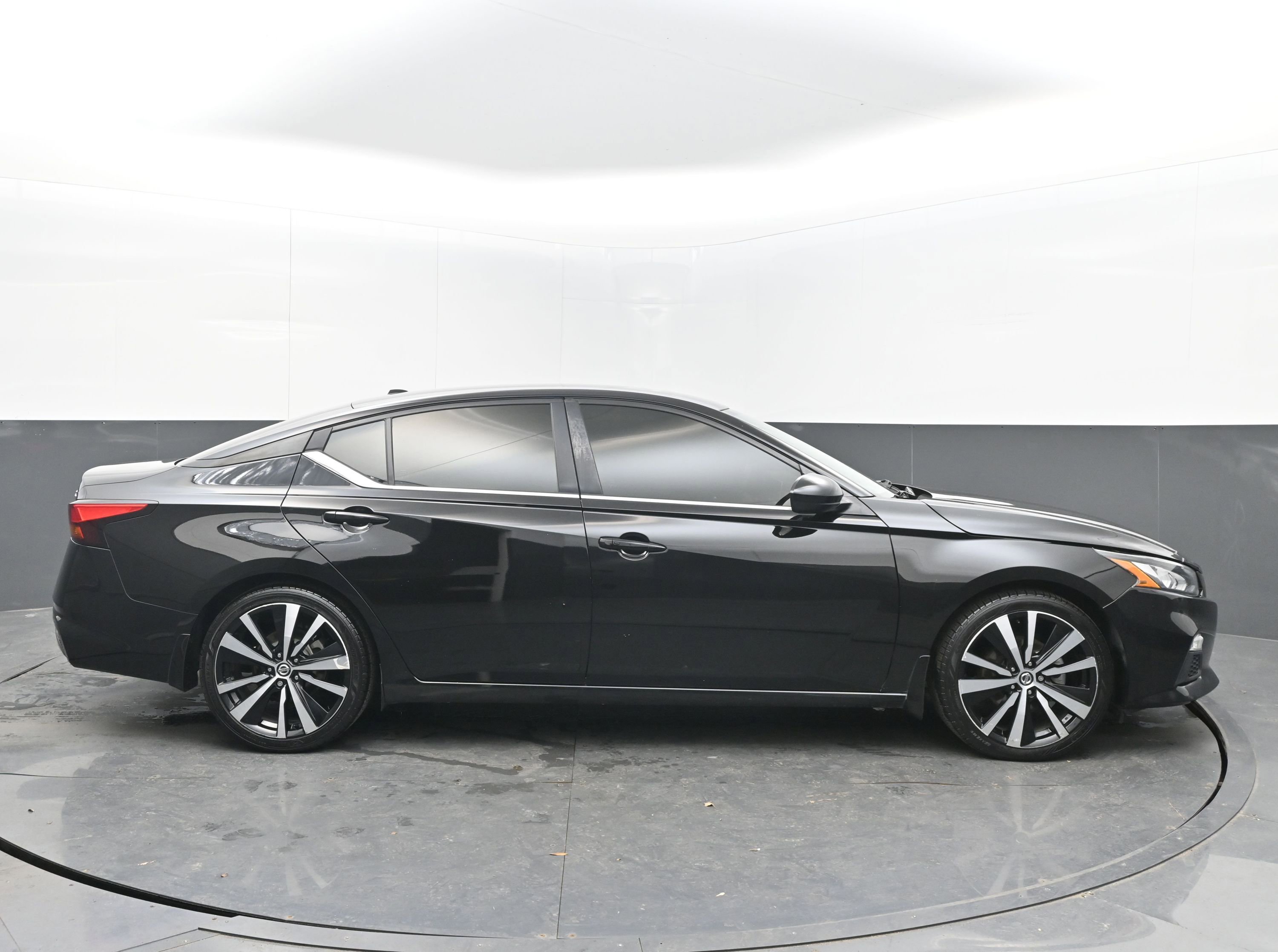 Used 2021 Nissan Altima 2.5 SR image 8