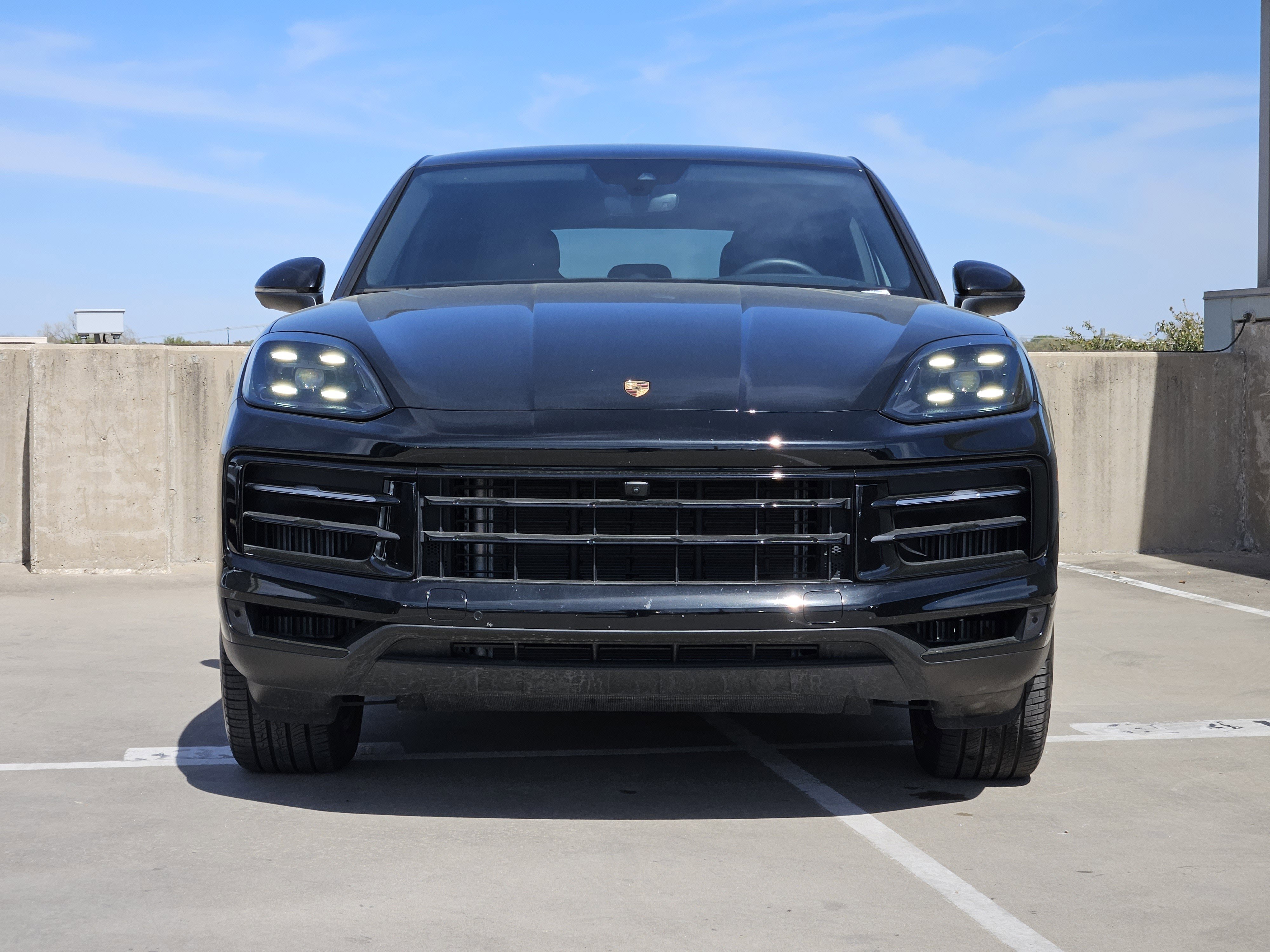 Used 2025 Porsche Cayenne image 11