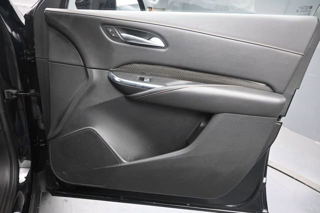 Used 2019 Cadillac XT4 Sport w/ LPO, Midnight Sport Package FWD image 31