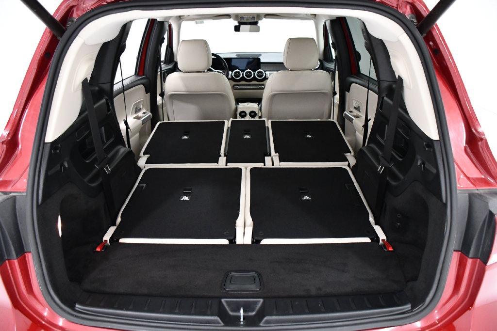 Used 2022 Mercedes-Benz GLB 250 4MATIC image 25