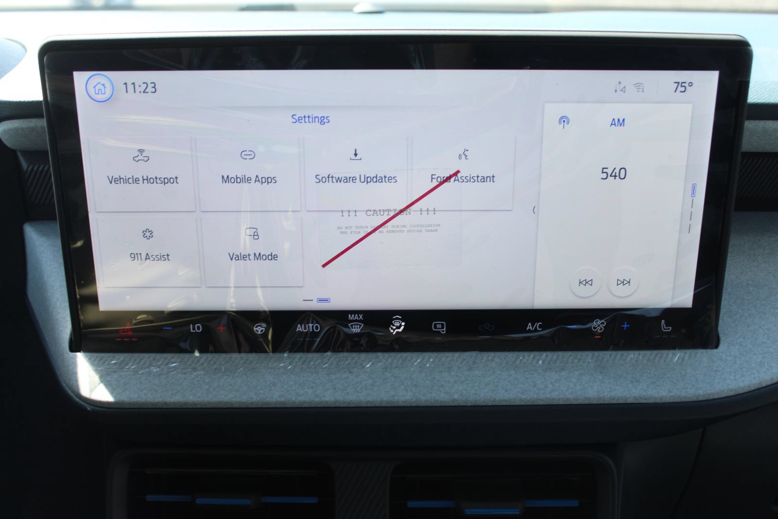 New 2025 Ford Maverick XLT w/ XLT Luxury Package FWD image 43