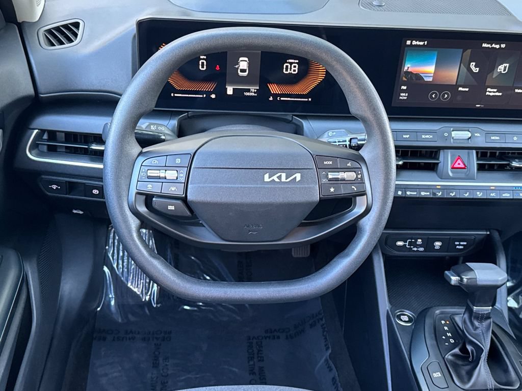 Used 2025 Kia K4 FWD image 17