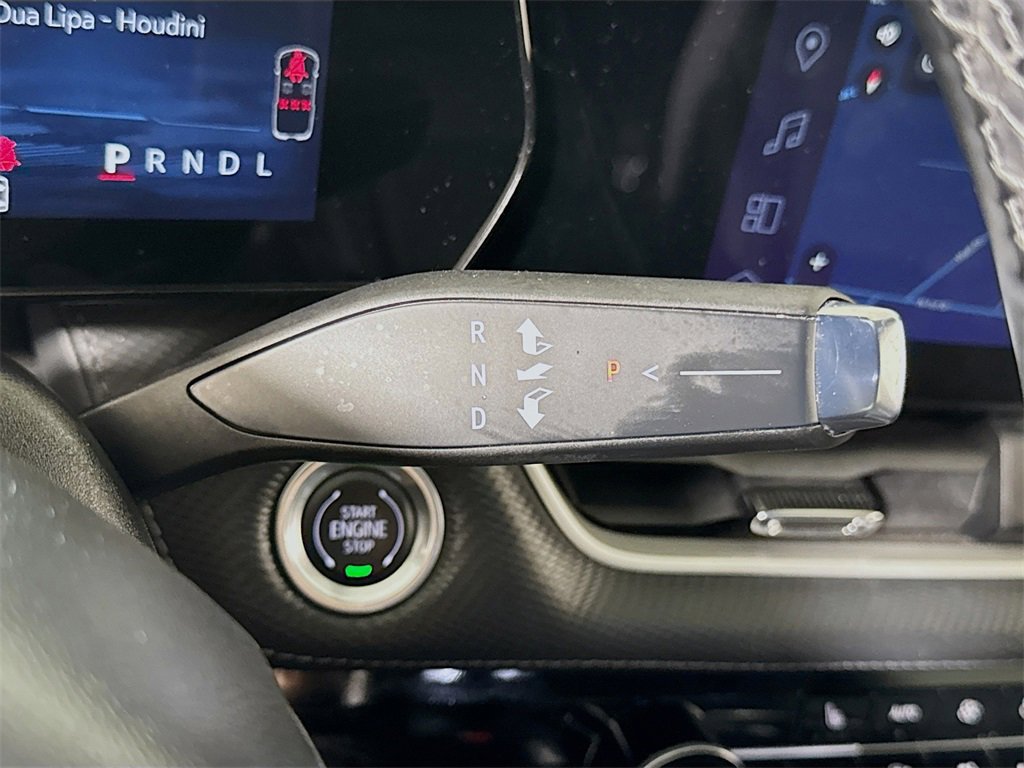 Used 2025 Chevrolet Equinox LT w/ Convenience Package II image 15