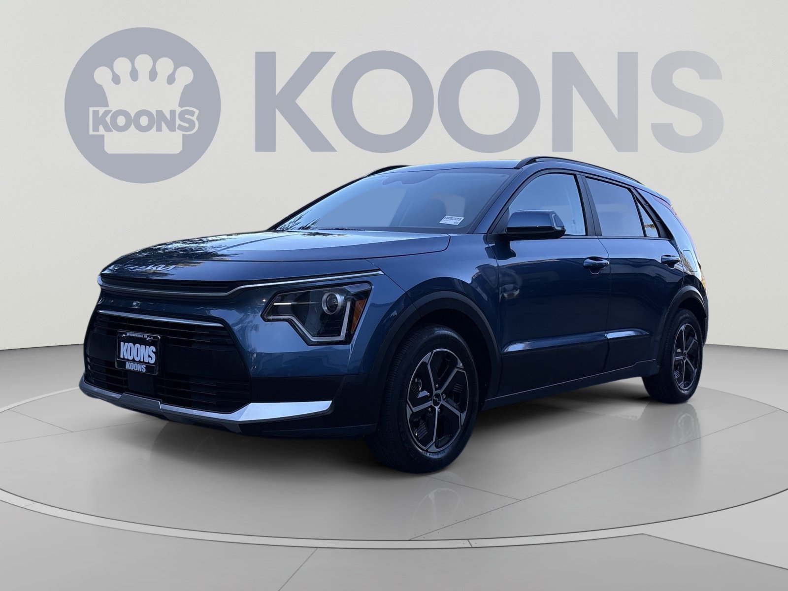 Used 2025 Kia Niro EX FWD image 1