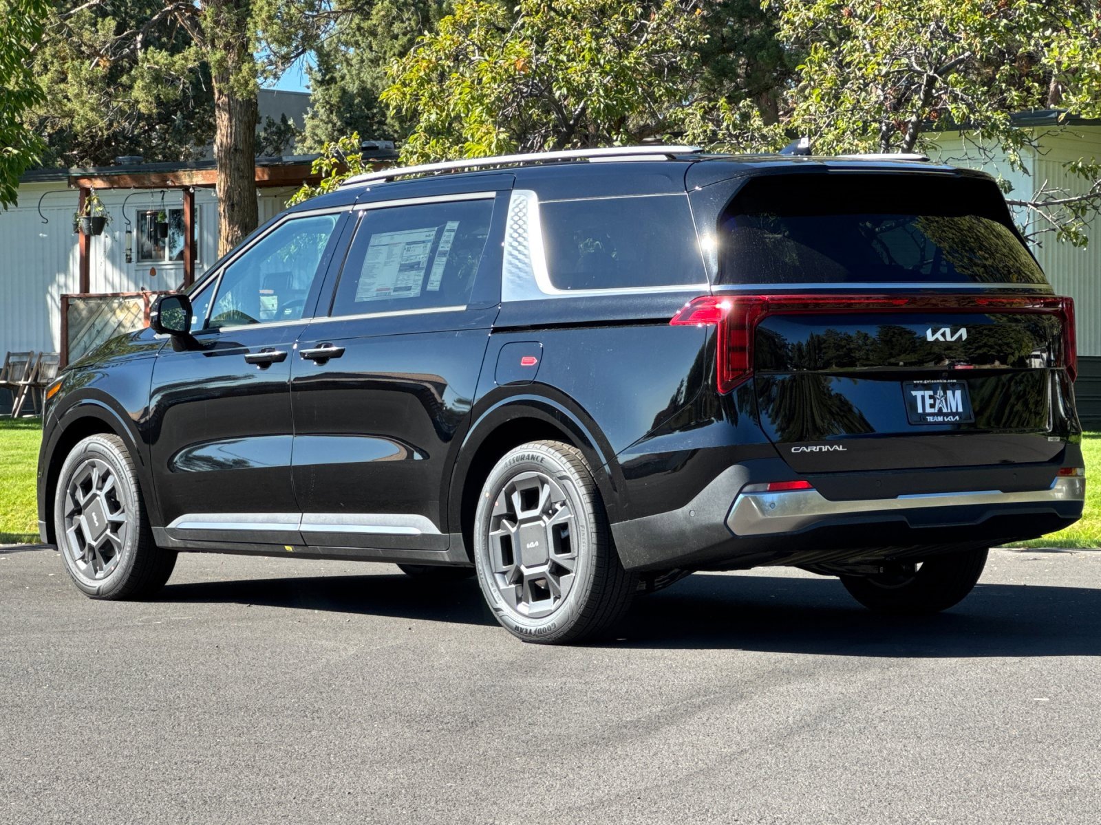 New 2026 Kia Carnival SX image 6