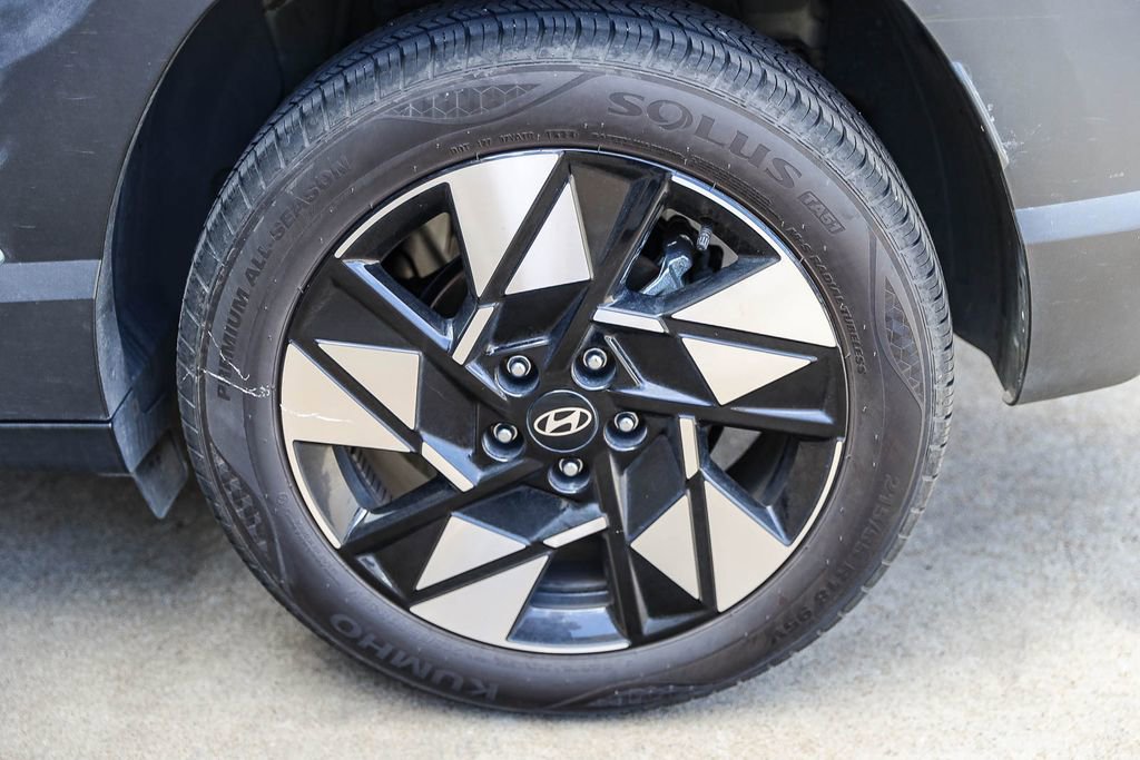 Certified 2024 Hyundai Kona SEL FWD image 5