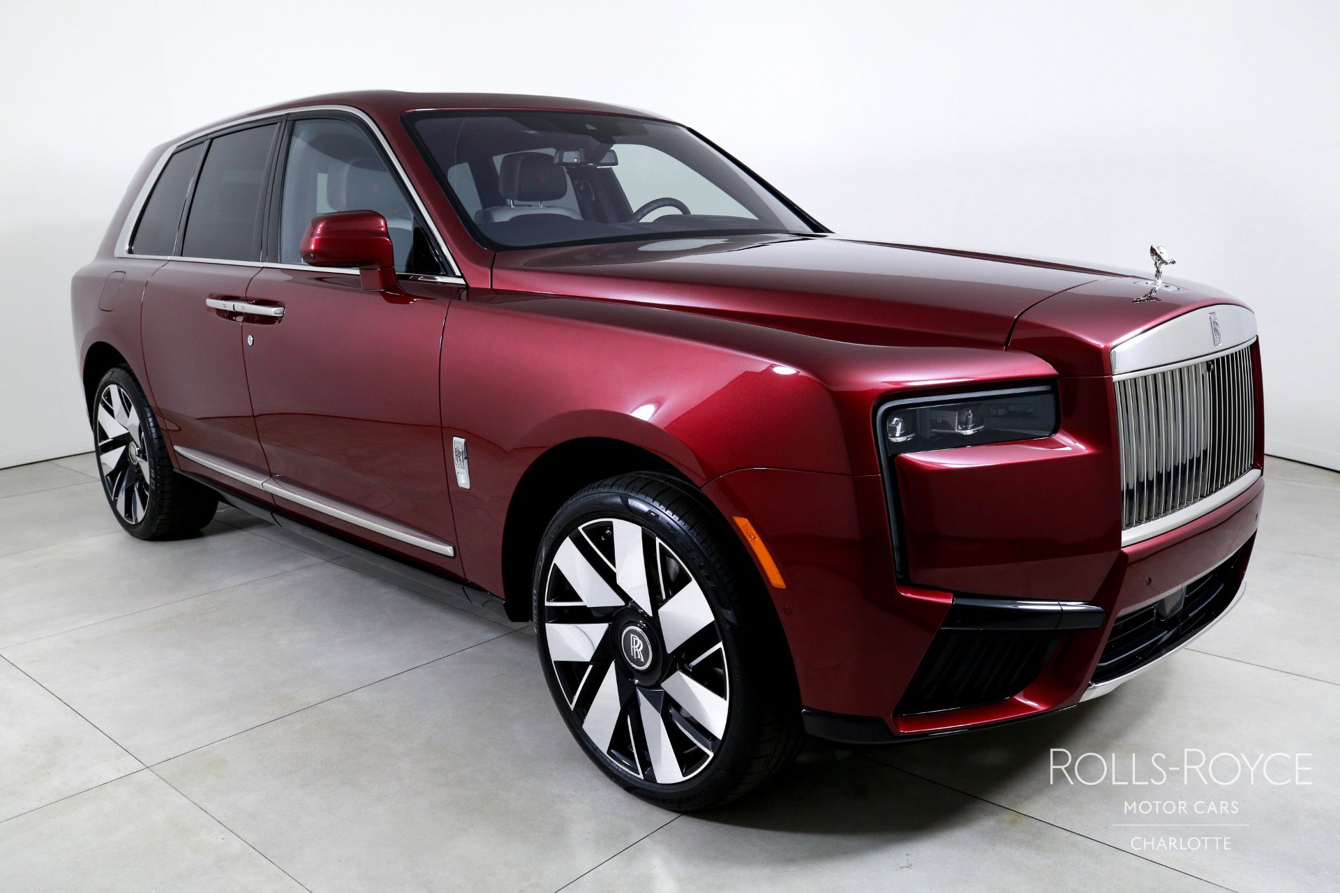 Certified 2025 Rolls-Royce Cullinan AWD/4WD image 6