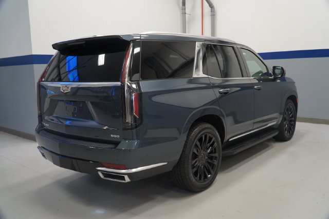 Used 2021 Cadillac Escalade Premium Luxury w/ Driver Assist Tech Package AWD/4WD image 7