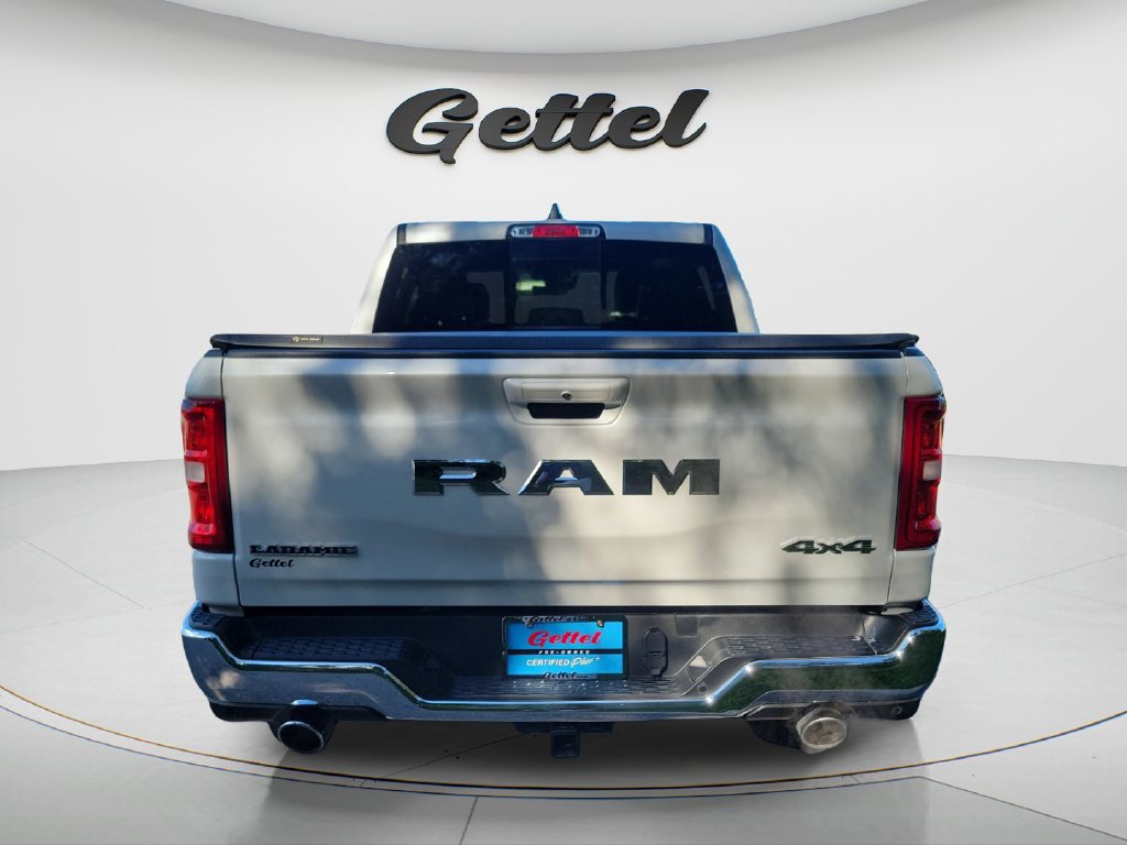 Used 2025 RAM 1500 Laramie AWD/4WD image 6