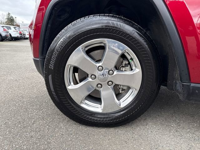 Used 2012 Jeep Grand Cherokee Limited w/ Trailer Tow Group IV image 28