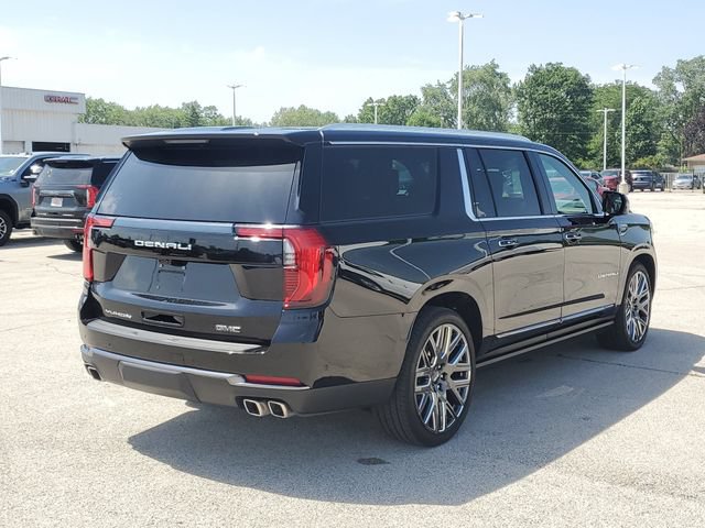 Used 2026 GMC Yukon XL Denali Ultimate w/ LPO, Get Active Package AWD/4WD image 6