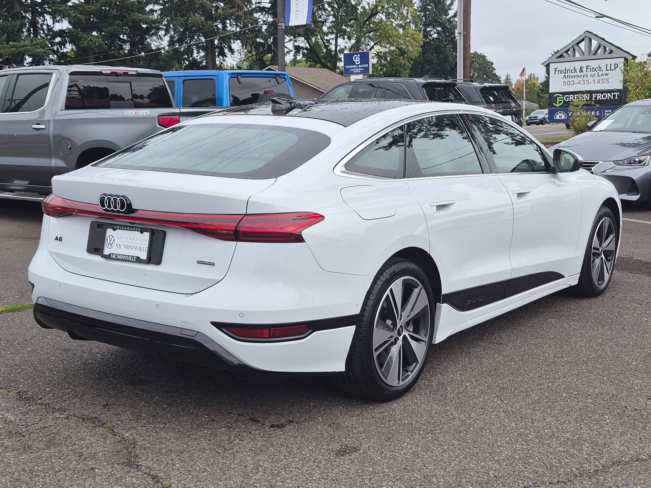 Used 2025 Audi A6 e-tron Premium Plus w/ Premium Plus AWD/4WD image 5