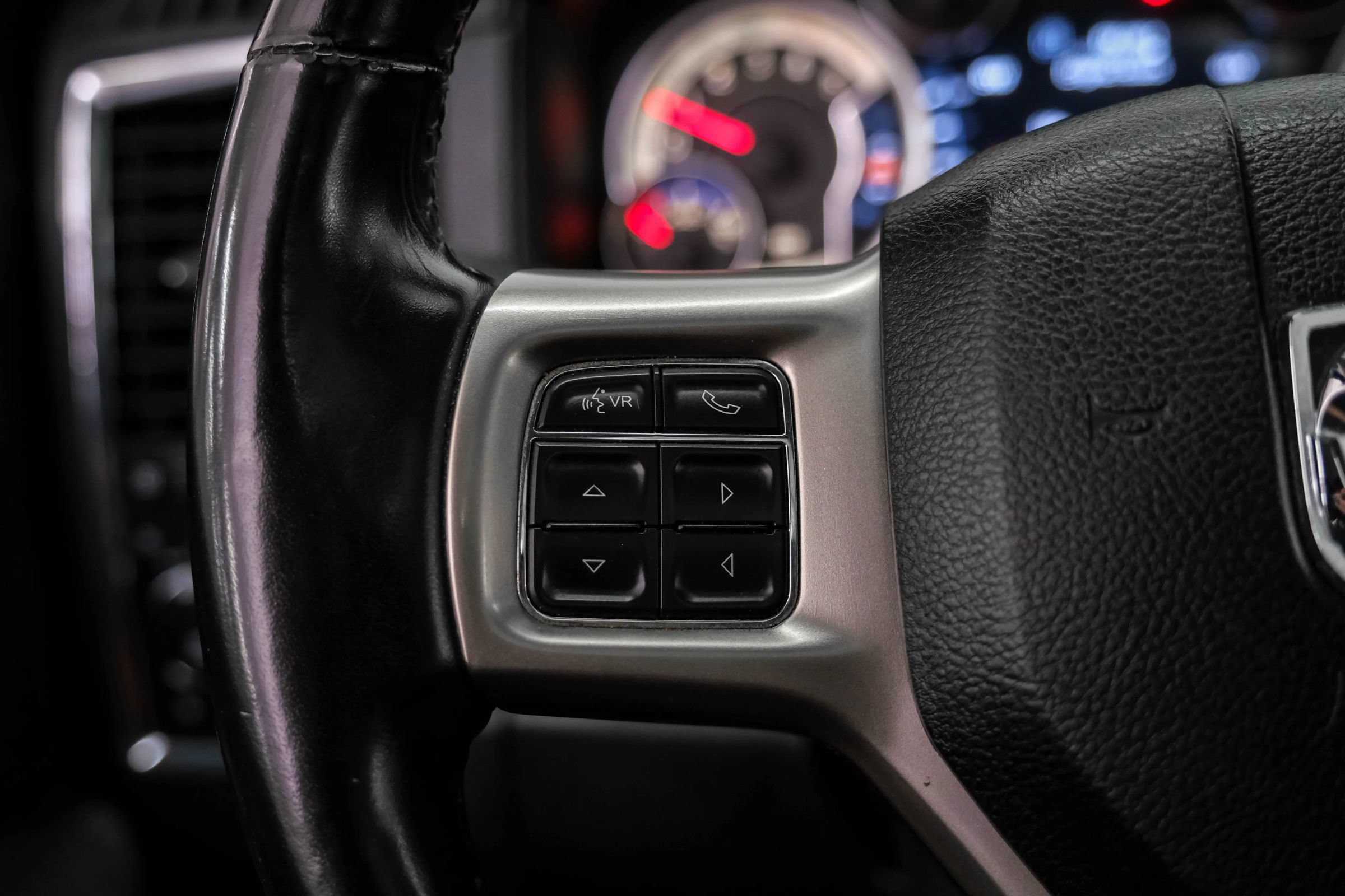 Used 2015 RAM 3500 Laramie w/ Cold Weather Group AWD/4WD image 16