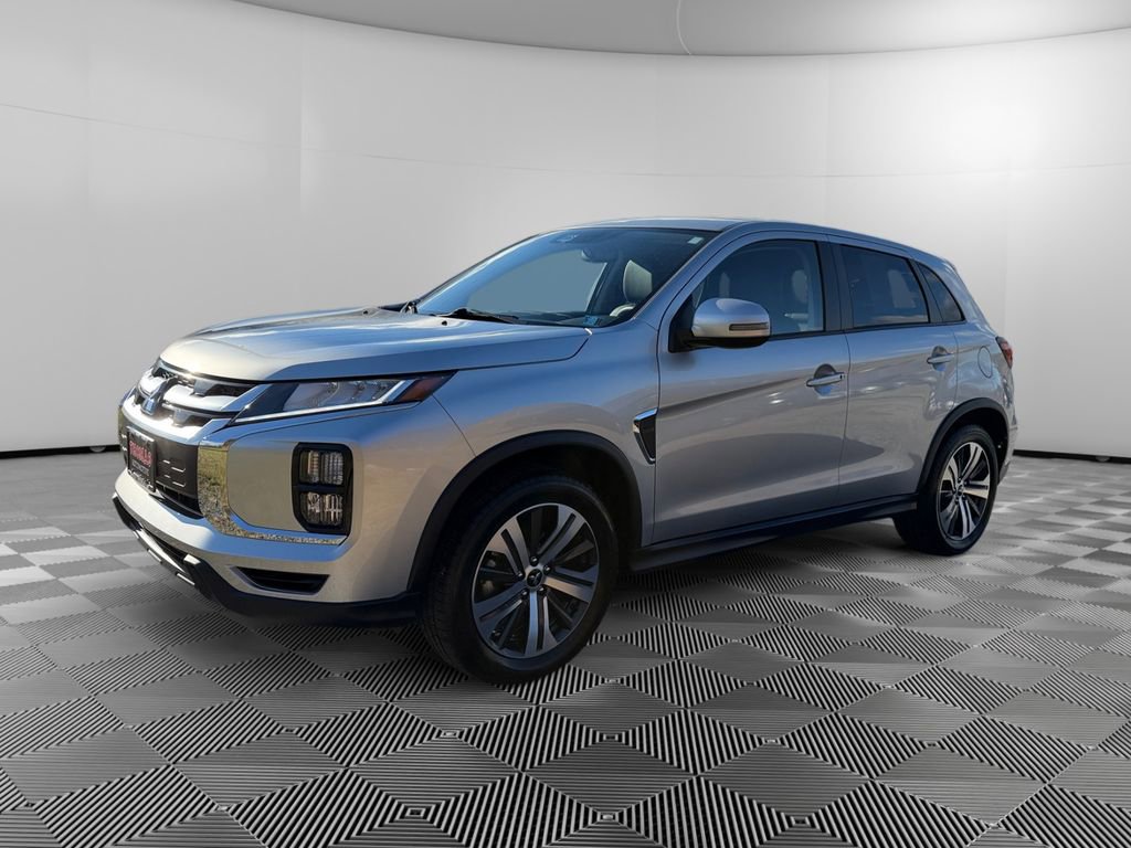 Used 2022 Mitsubishi Outlander Sport SE image 3