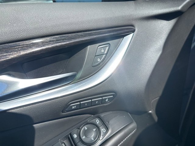 Certified 2021 Buick Enclave Avenir w/ Avenir Technology Package image 8