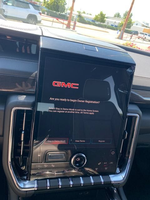 New 2026 GMC Yukon Elevation w/ LPO, Elevation Black Package AWD/4WD image 29