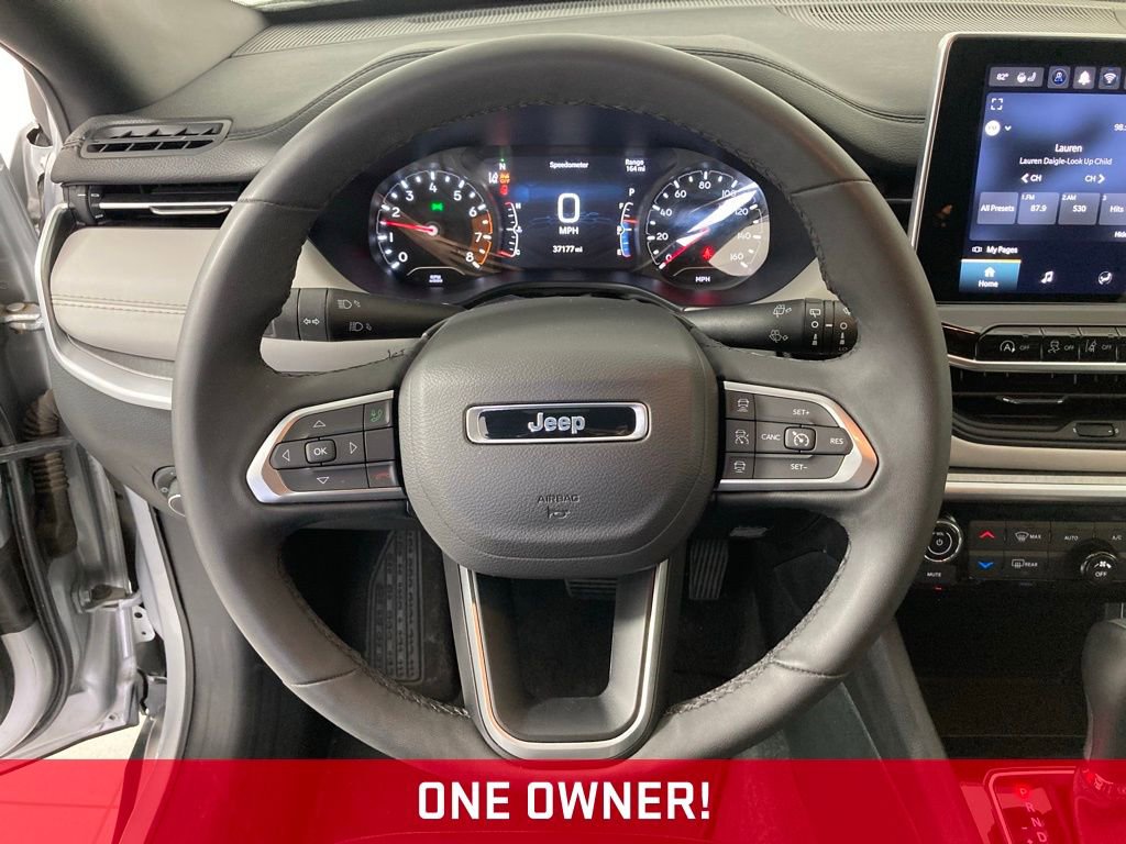 Used 2025 Jeep Compass Limited image 8