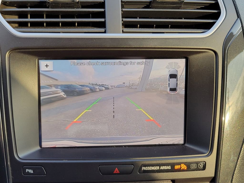 Certified 2017 Ford Explorer XLT w/ Equipment Group 202A image 25