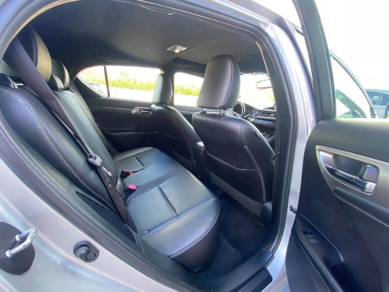 Used 2014 Lexus CT 200h w/ F Sport w/Nuluxe Interior image 12