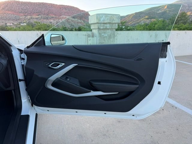 Used 2023 Chevrolet Camaro SS RWD image 10