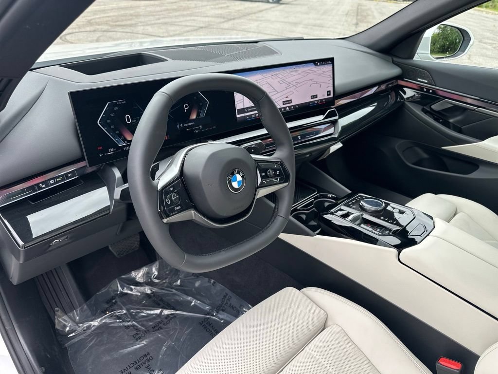 New 2026 BMW 530i xDrive w/ Premium Package AWD/4WD image 17