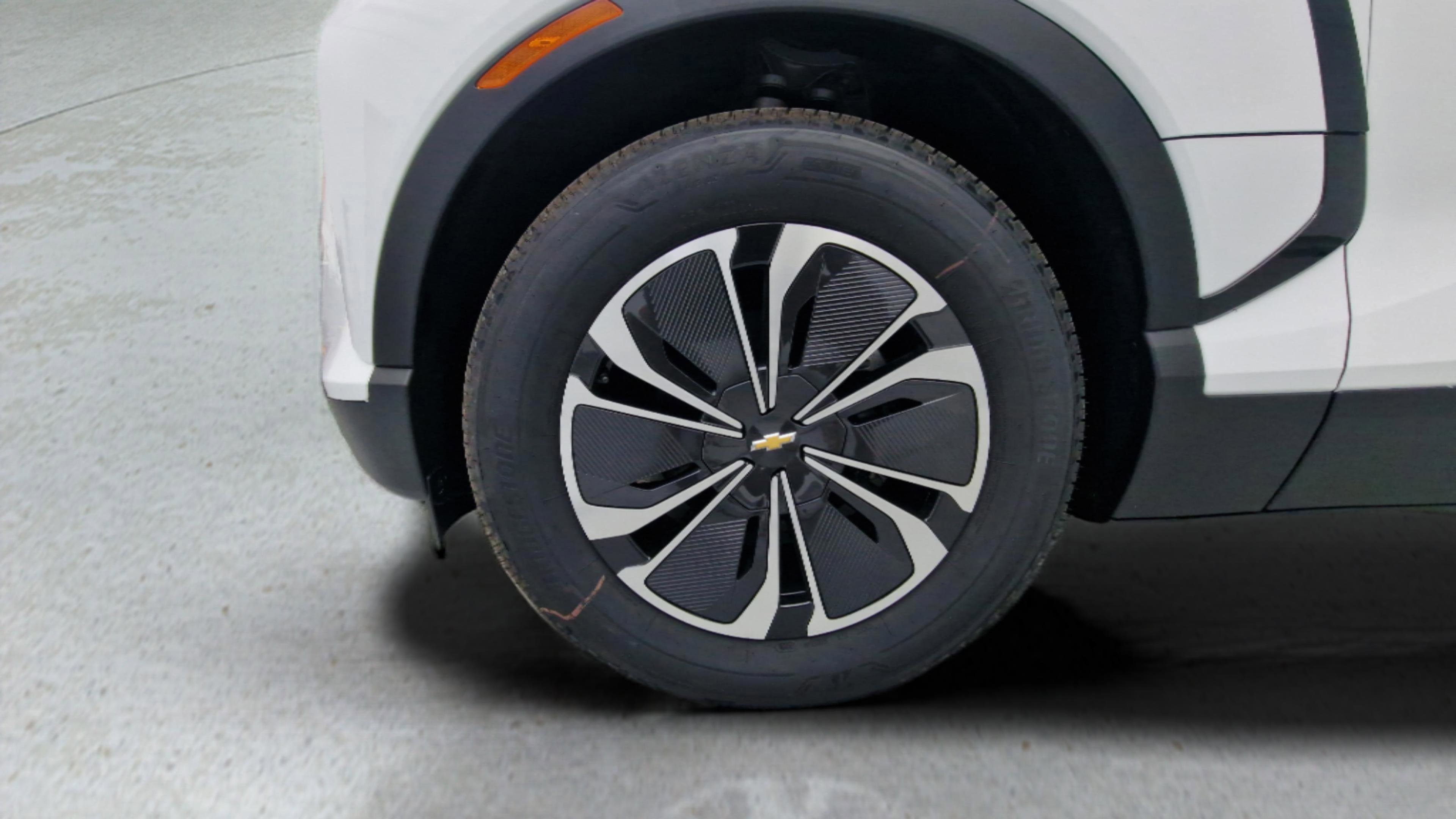 New 2025 Chevrolet Blazer EV LT image 16