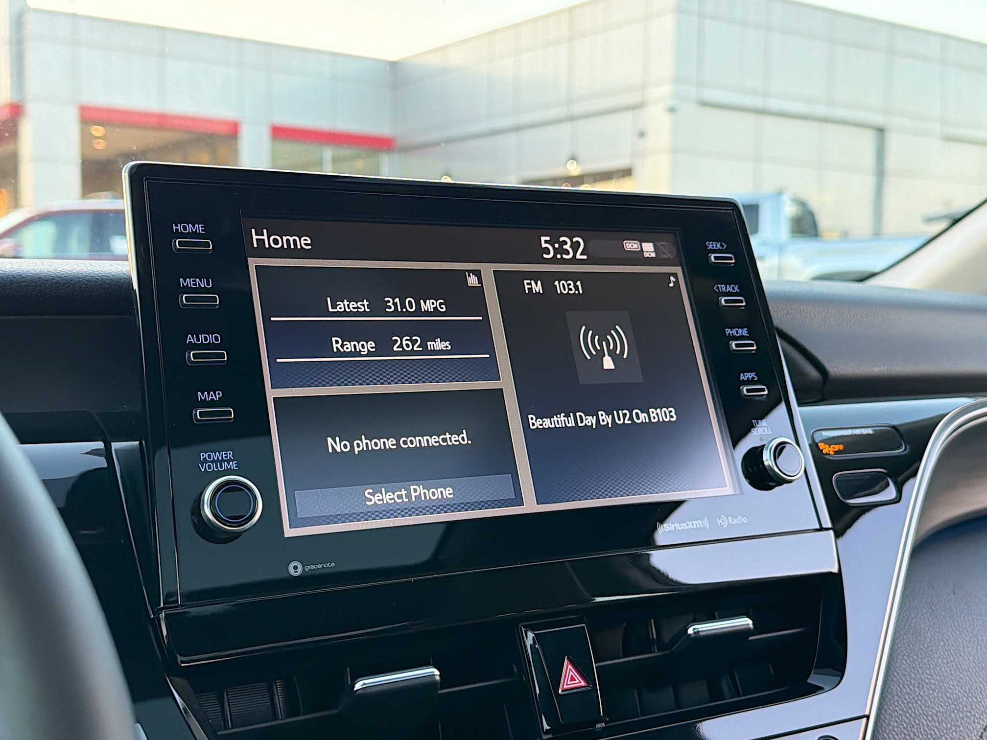 Used 2021 Toyota Camry XLE image 10