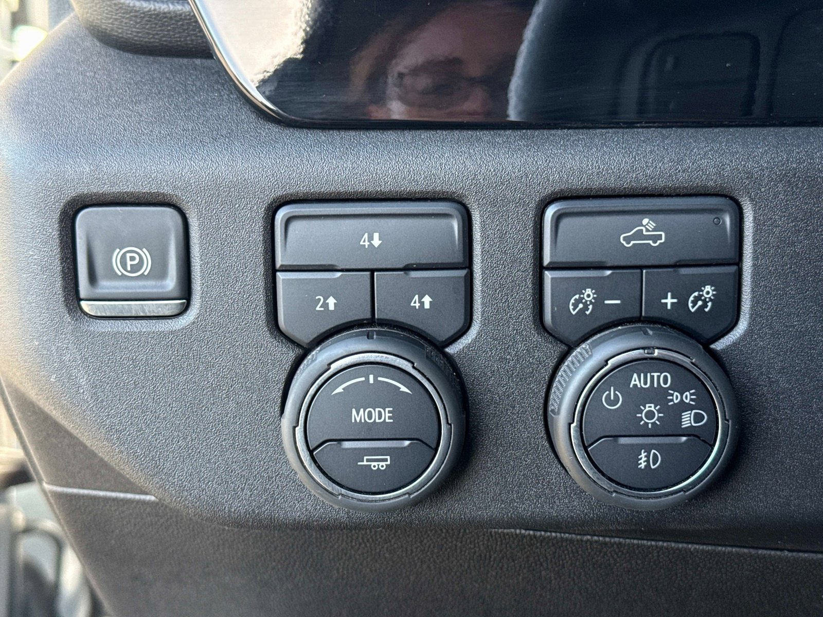 Used 2025 Chevrolet Silverado 2500 LT w/ Convenience Package AWD/4WD image 31