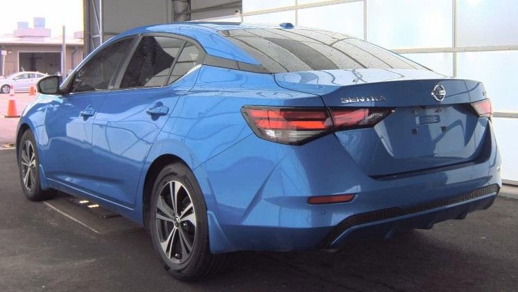 Used 2022 Nissan Sentra SV image 4