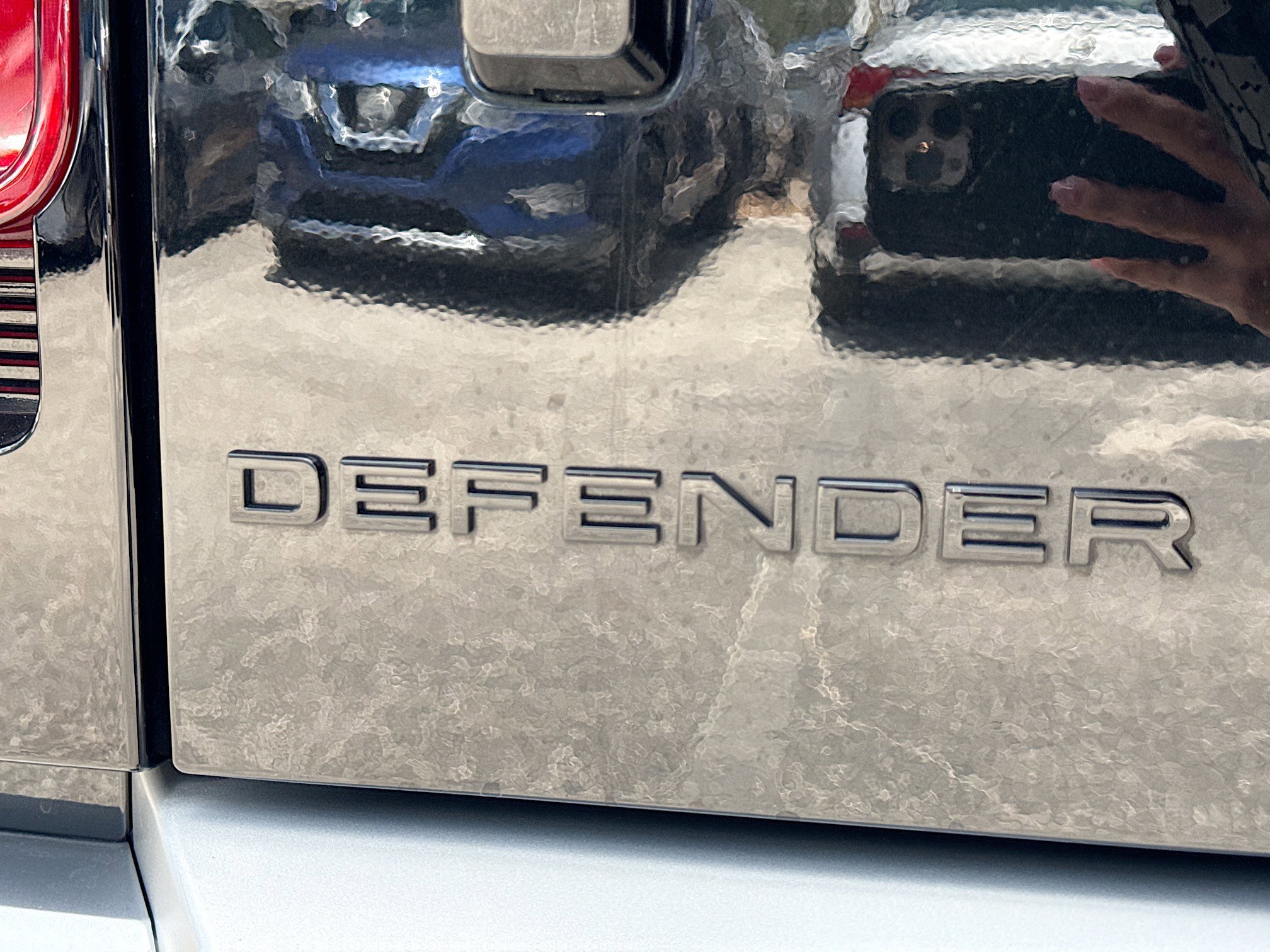 Certified 2025 Land Rover Defender 90 S AWD/4WD image 11