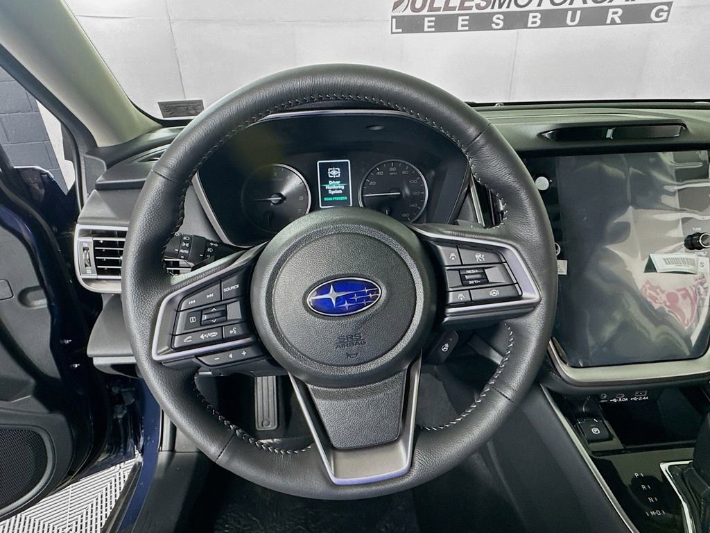 Used 2025 Subaru Outback Limited AWD/4WD image 11