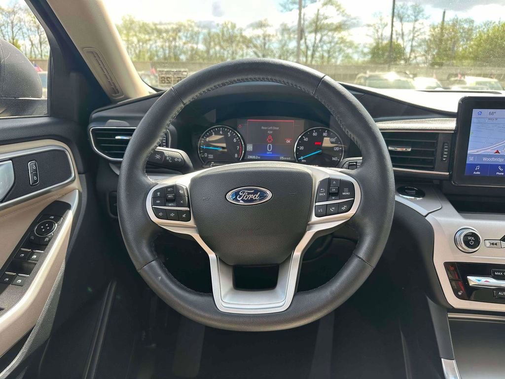 Used 2023 Ford Explorer XLT w/ Equipment Group 202A image 14