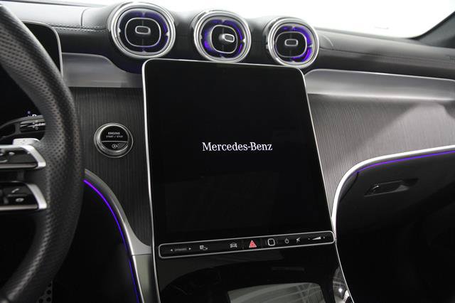 Used 2025 Mercedes-Benz GLC 300 4MATIC image 10