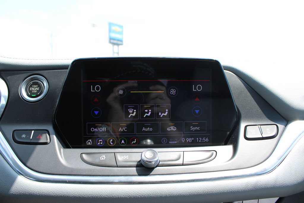 Used 2020 Chevrolet Blazer LT w/ Sound & Technology Package FWD image 36