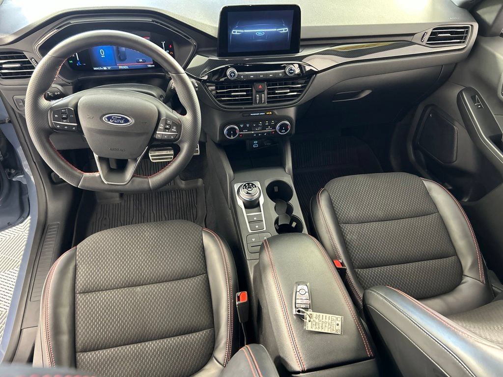 Used 2023 Ford Escape ST-Line Select AWD/4WD image 9