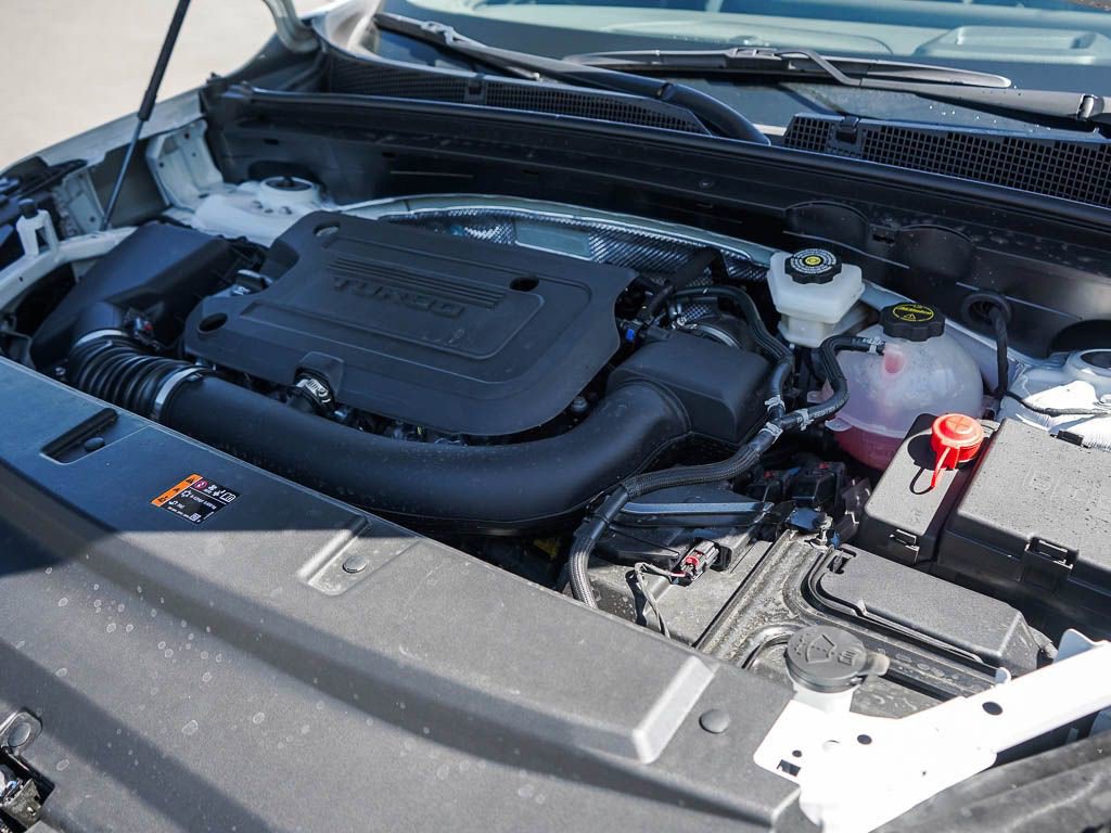 New 2025 Buick Envision Sport Touring image 7