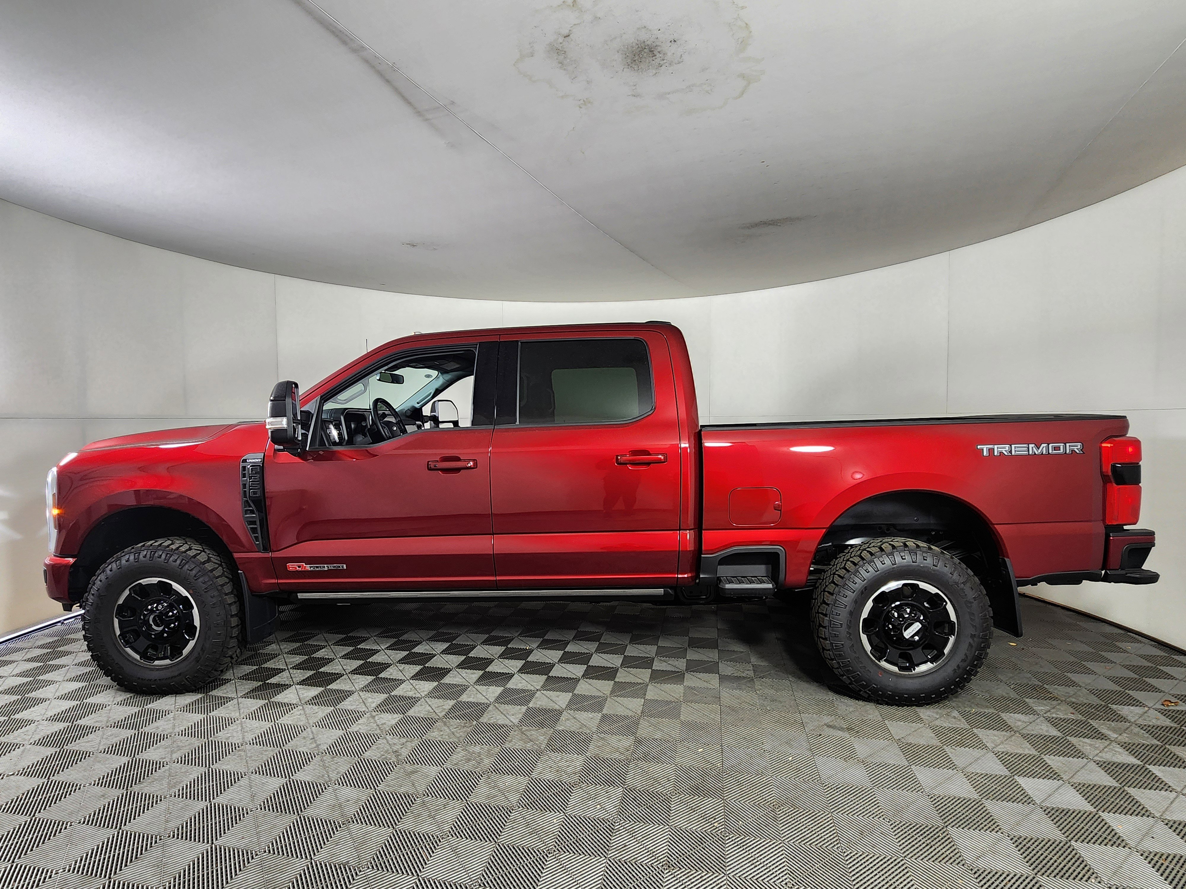 New 2026 Ford F350 Lariat w/ Tremor Off-Road Package image 4
