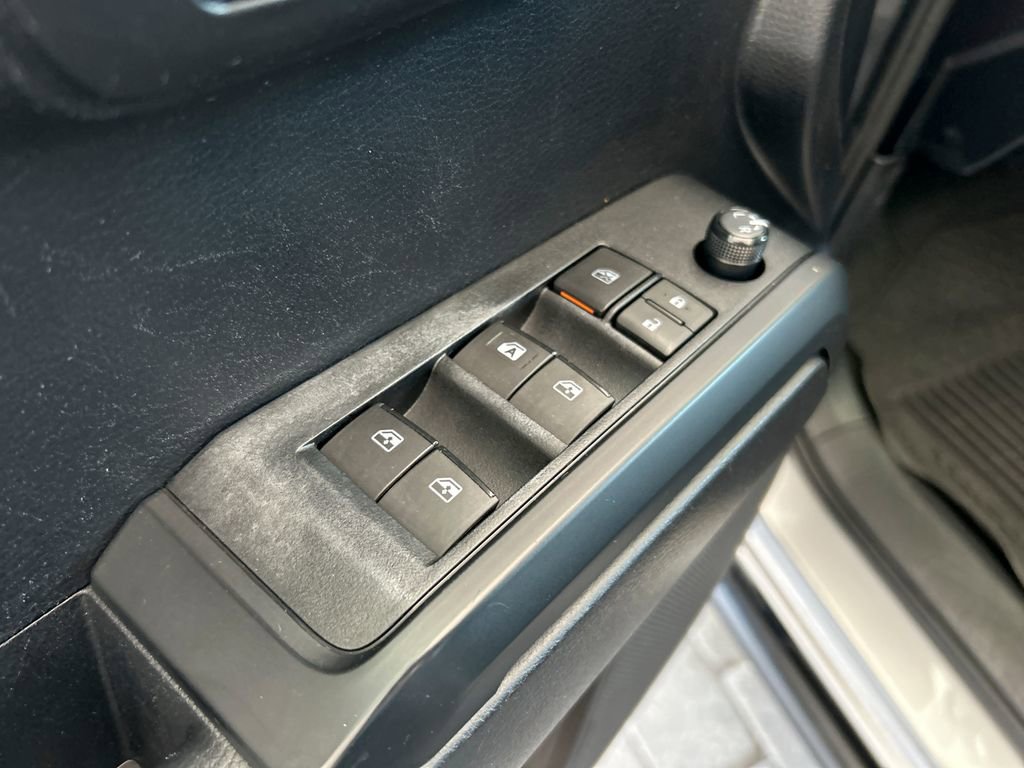 Used 2021 Toyota Tacoma SR image 11